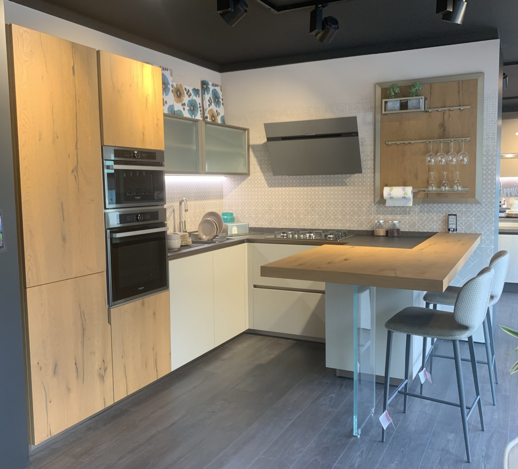 ARREDO SPAZIO CASA
