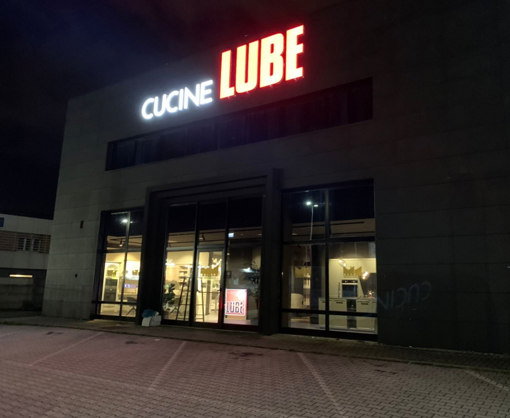 LUBE Store Livorno