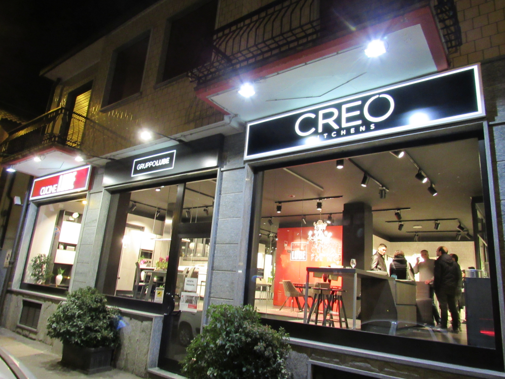 LUBE STORE NICHELINO by ROSY MOBILI