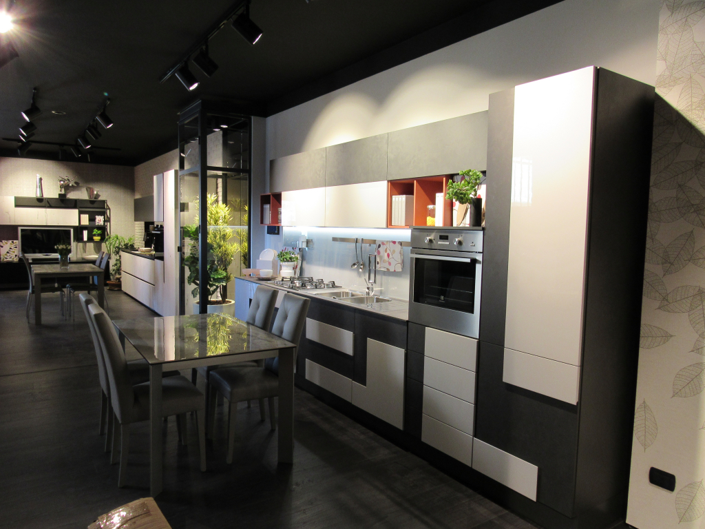 LUBE STORE NICHELINO by ROSY MOBILI