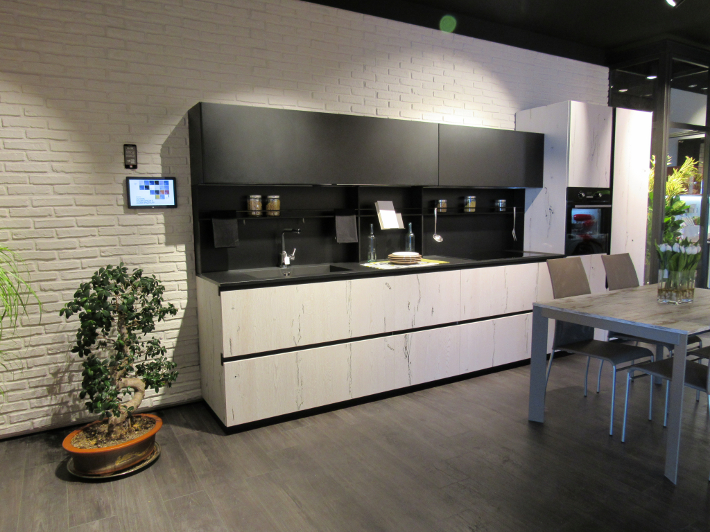 LUBE STORE NICHELINO by ROSY MOBILI