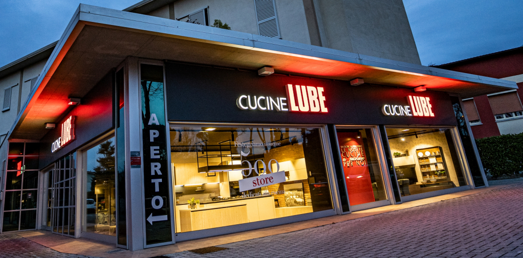 LUBE STORE LUCCA