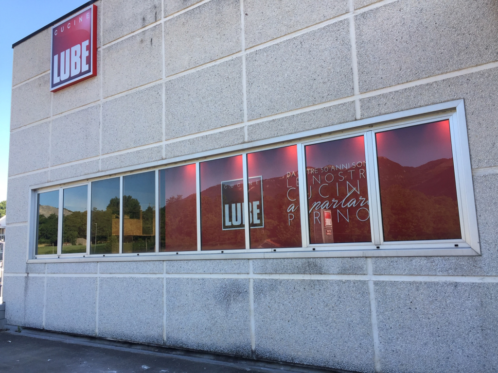 LUBE CREO STORE LAURIA